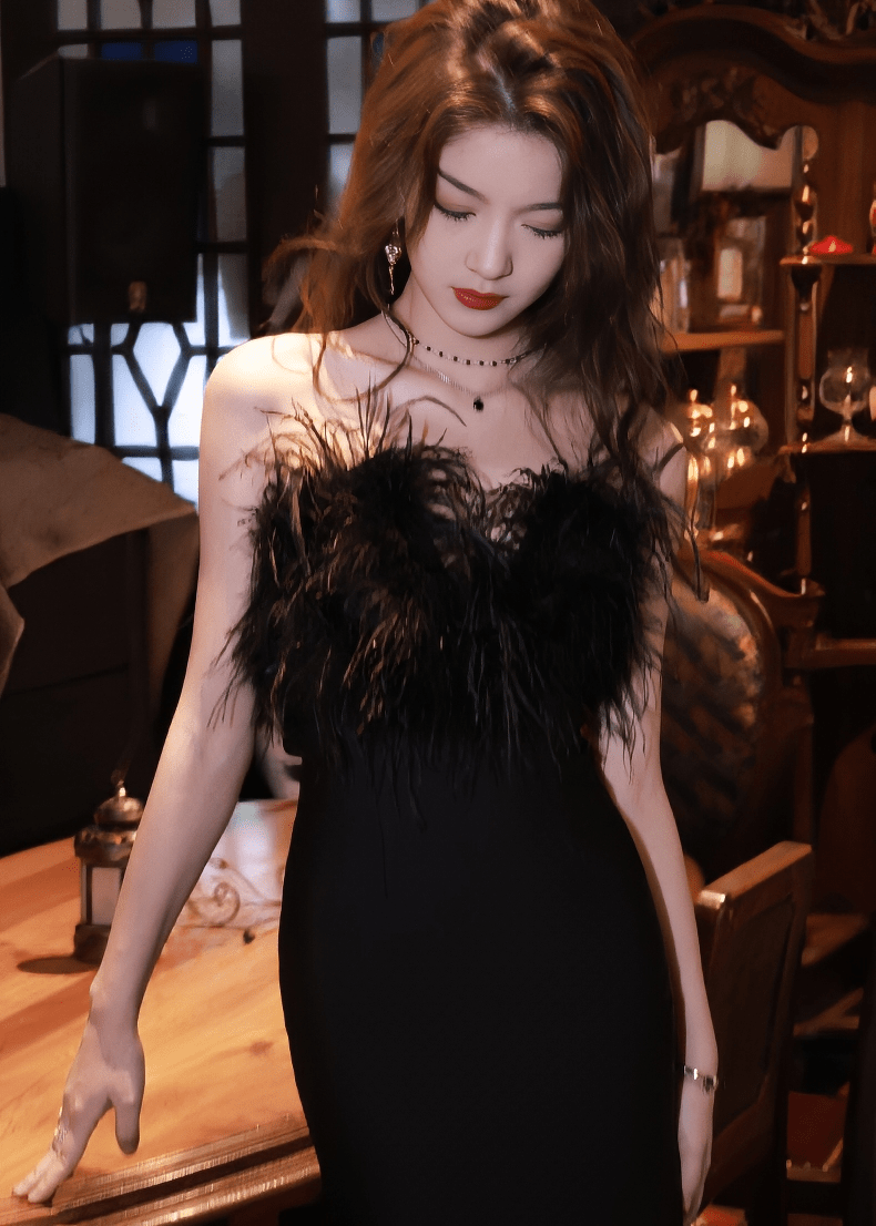 フェザーモチーフベアトップマーメイドドレス - Vera Lumina