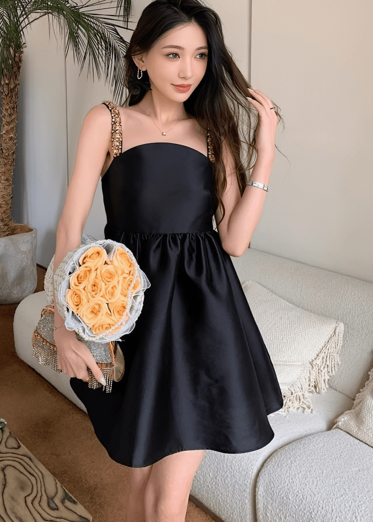 ビジューストラップサテンギャザーフレアドレス - Vera Lumina