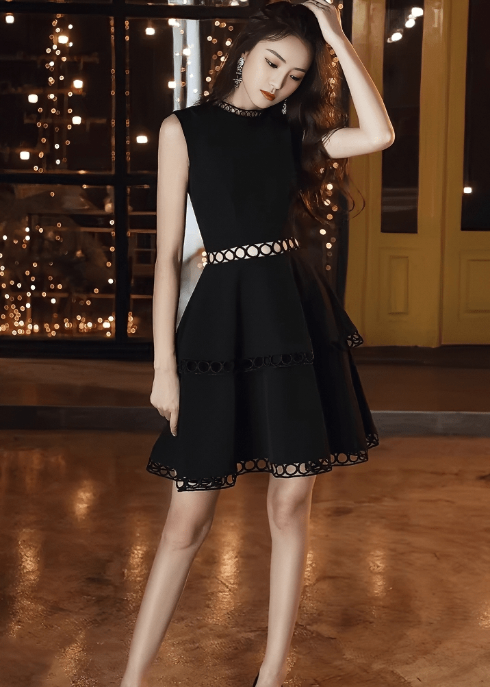 サークルカットワークティアードフレアドレス - Vera Lumina