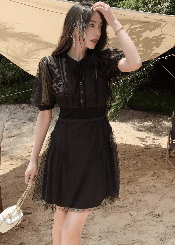 スカラップドットチュールボウタイパフドレス - Vera Lumina