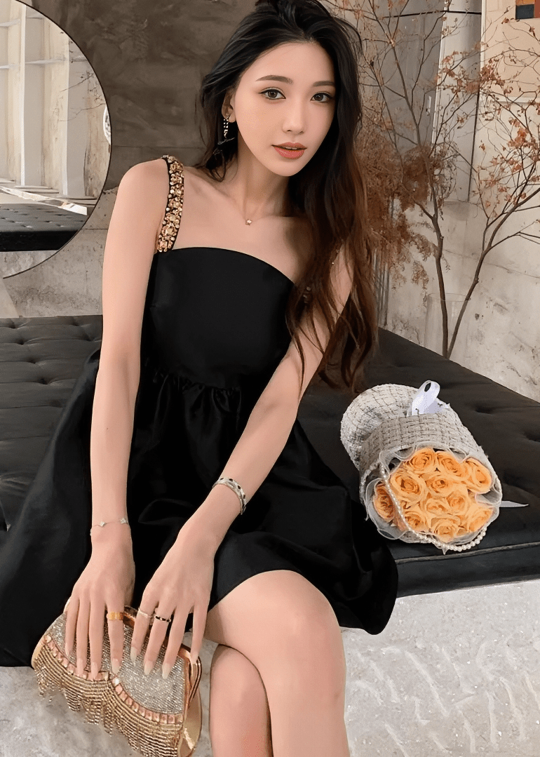 ビジューストラップサテンギャザーフレアドレス - Vera Lumina