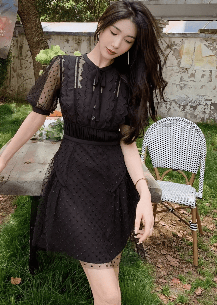 スカラップドットチュールボウタイパフドレス - Vera Lumina