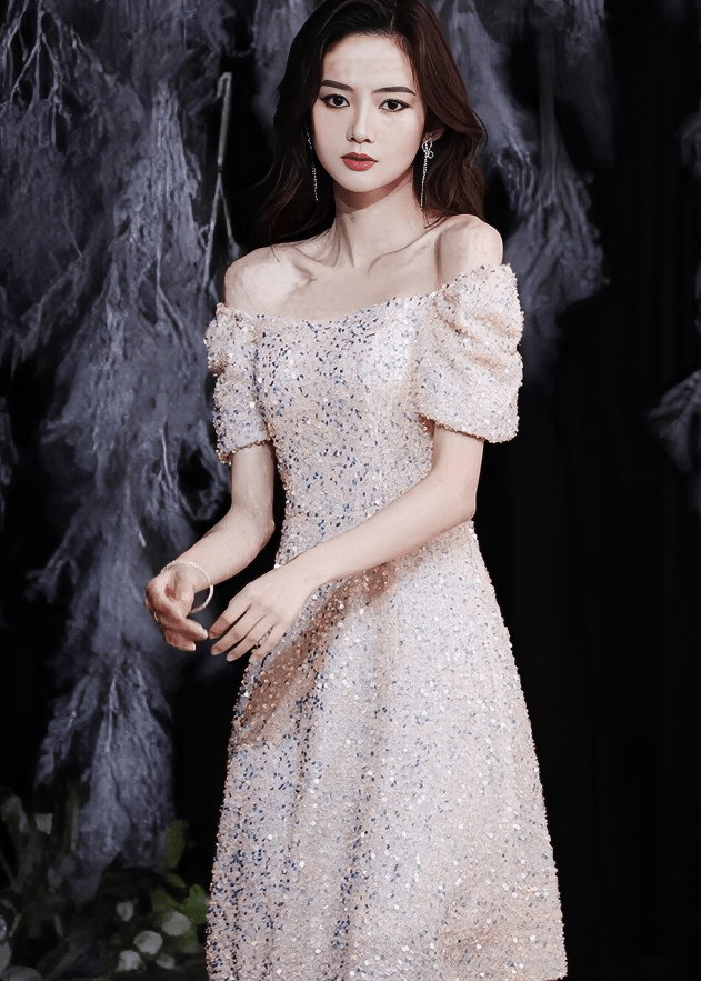 オーロラスパンコールパフスリーブフレアドレス - Vera Lumina