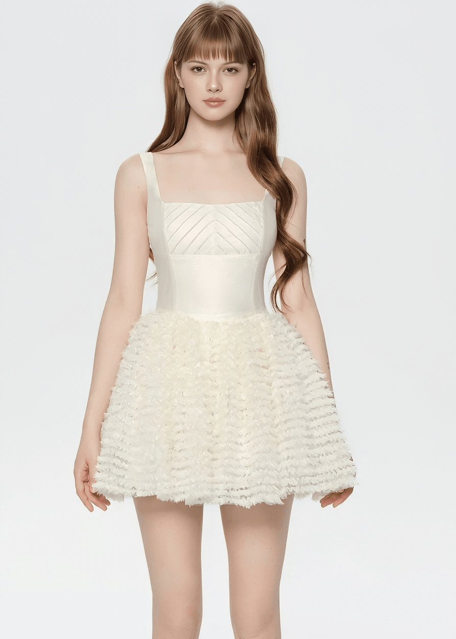 フェザーフリルギャザーミニドレス - Vera Lumina