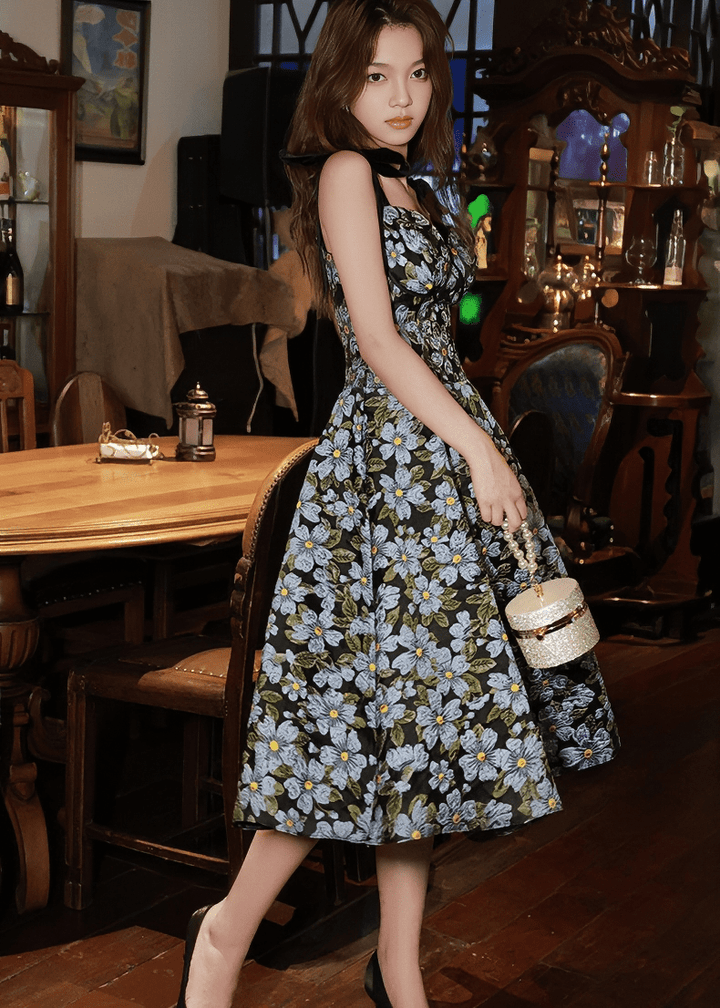 フラワーエンブロイダリーリボンフレアドレス - Vera Lumina