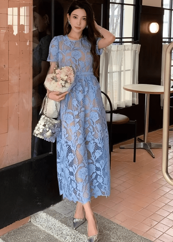 フラワーカットワークベルテッドドレス - Vera Lumina