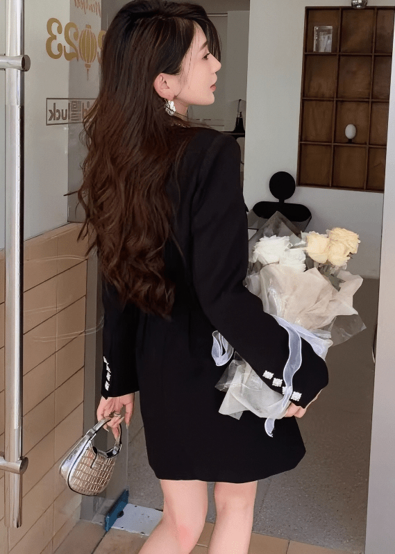 ビジューネックトリムボタンミニドレス - Vera Lumina