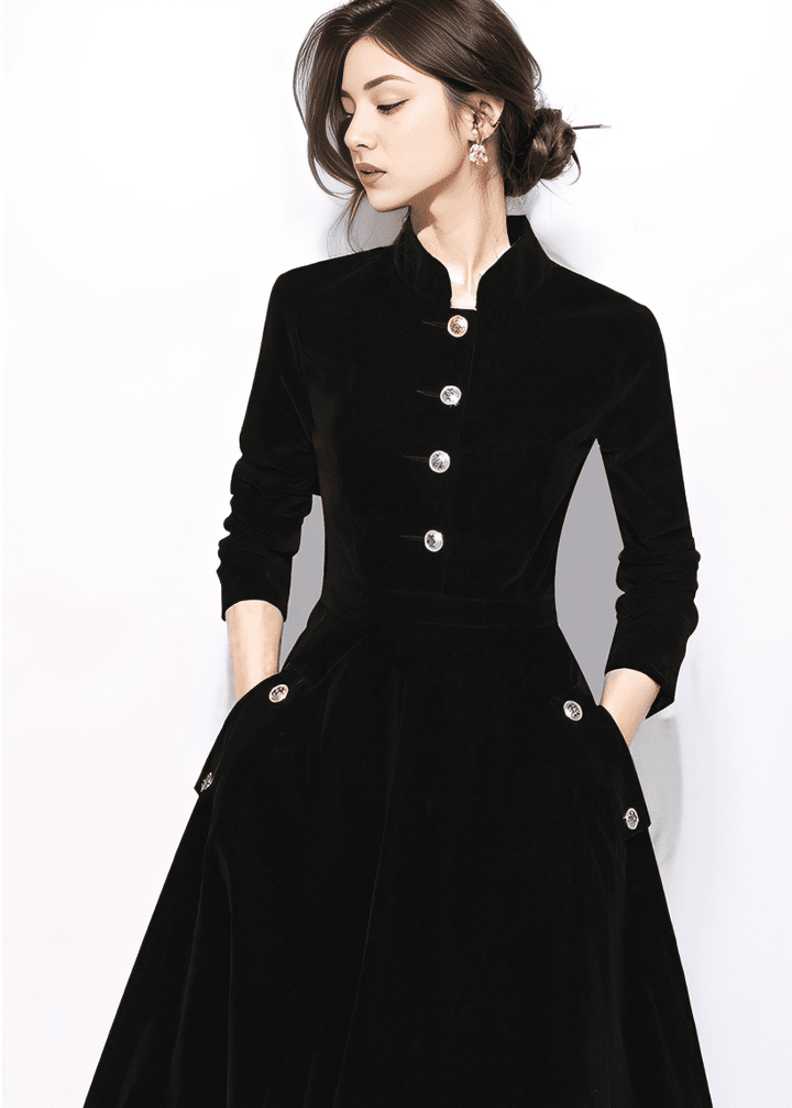 ビジューボタンスタンドカラーフレアワンピース - Vera Lumina