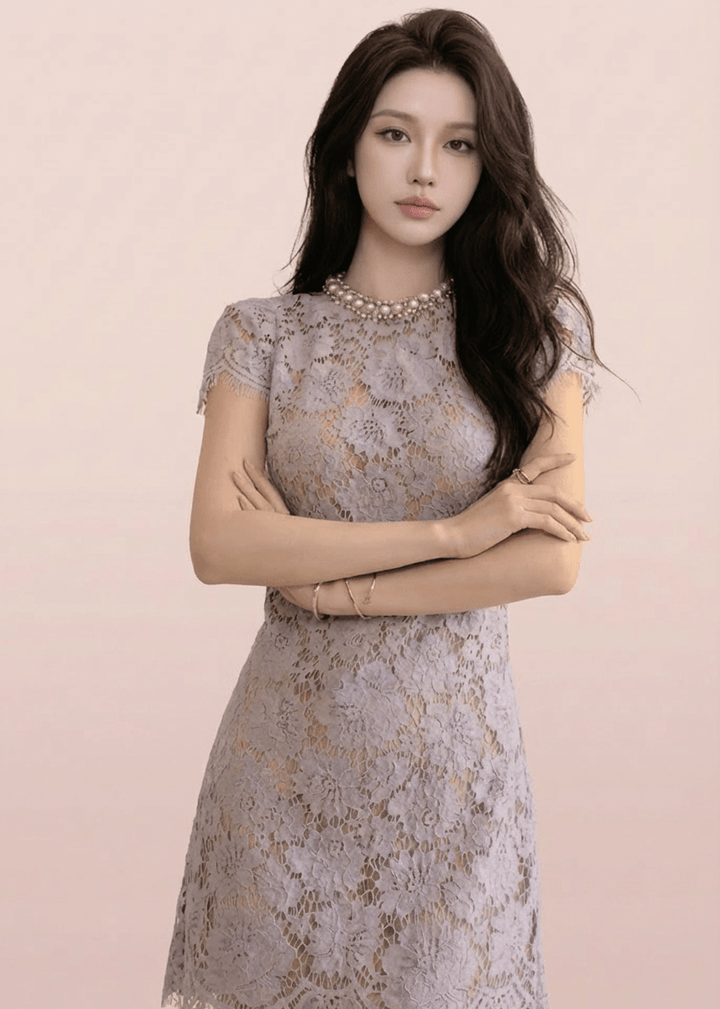 ビジューネックフローラルレースミニドレス - Vera Lumina