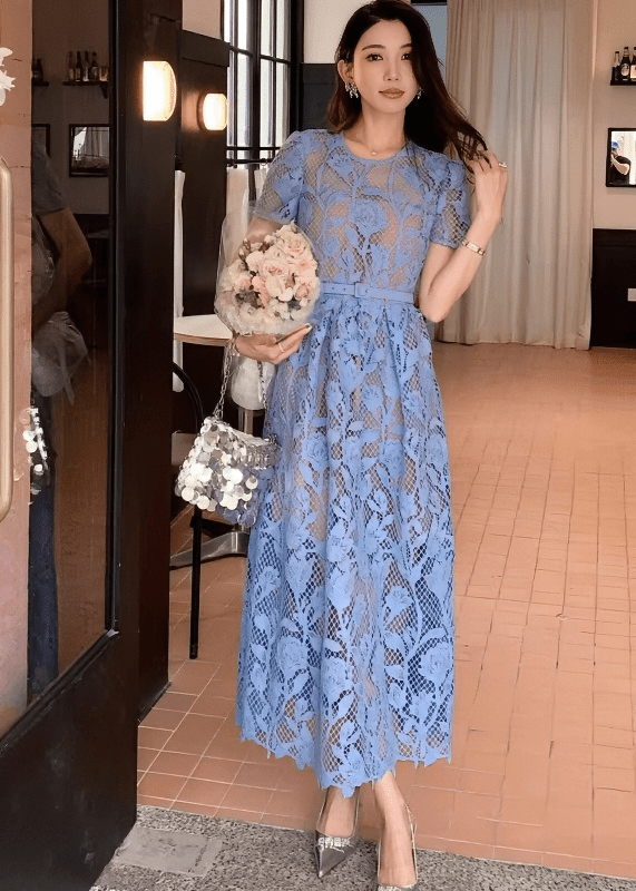 フラワーカットワークベルテッドドレス - Vera Lumina