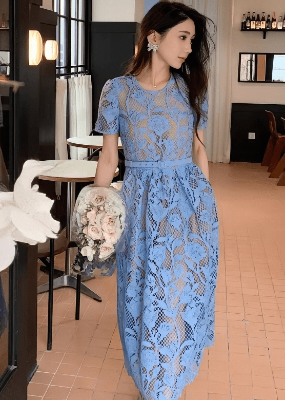 フラワーカットワークベルテッドドレス - Vera Lumina