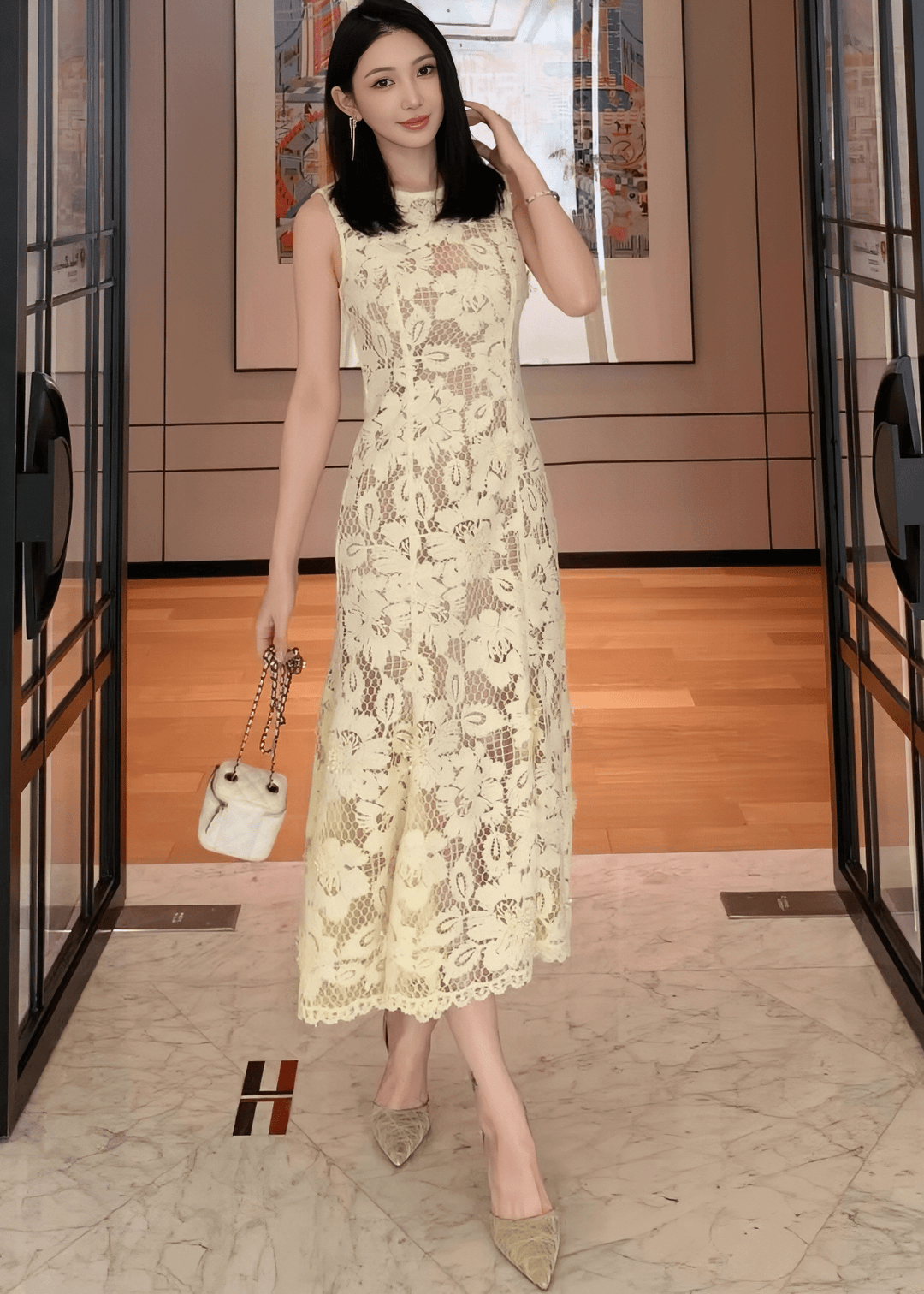 シアーフラワーレースマーメイドドレス - Vera Lumina