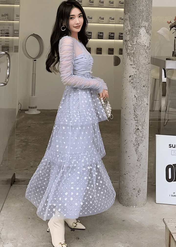 シャーリングシアーパフスリーブチュールドレス - Vera Lumina