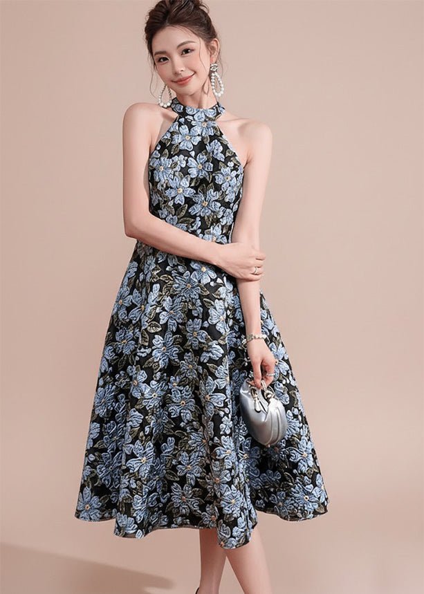 フラワーエンブロイダリーホルターネックフレアドレス - Vera Lumina