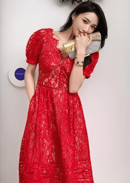 スカラップレースパフスリーブフレアドレス - Vera Lumina