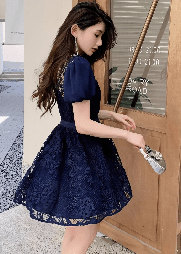 ビジューカラーシアーレースパフスリーブドレス - Vera Lumina