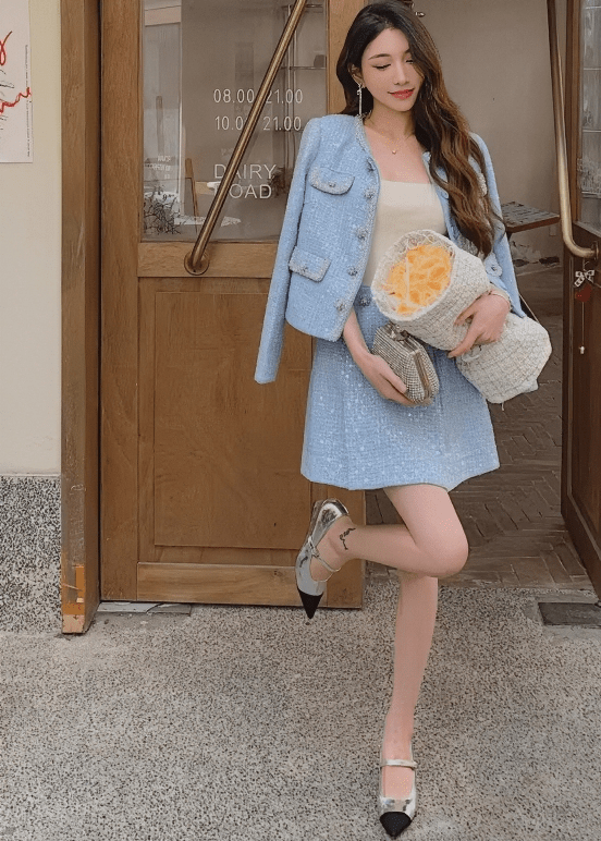 ビジューボタンノーカラージャケット＆ミニスカート - Vera Lumina