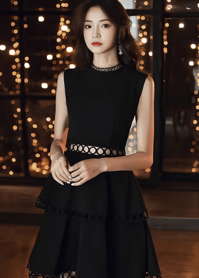 サークルカットワークティアードフレアドレス - Vera Lumina