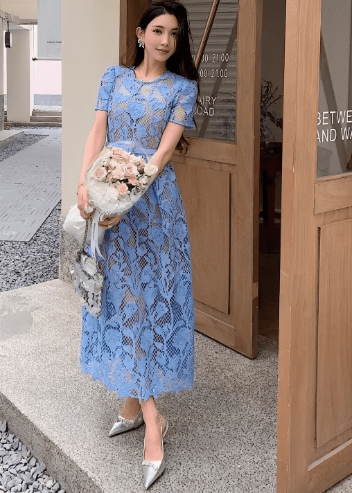 フラワーカットワークベルテッドドレス - Vera Lumina