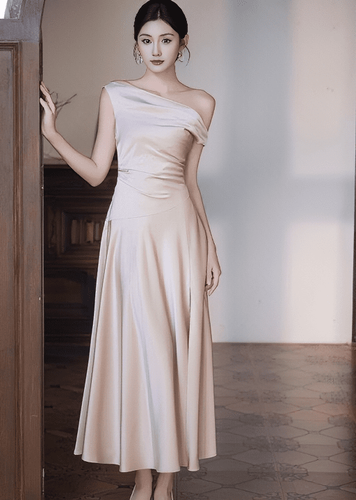 ワンショルダードレープサテンロングドレス - Vera Lumina