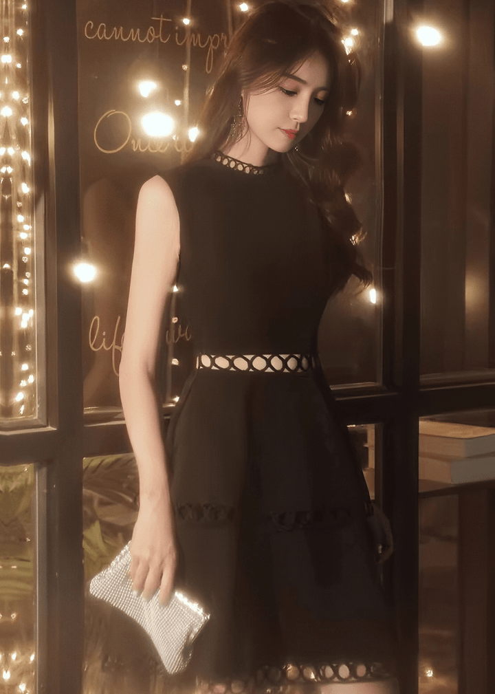 サークルカットワークティアードフレアドレス - Vera Lumina