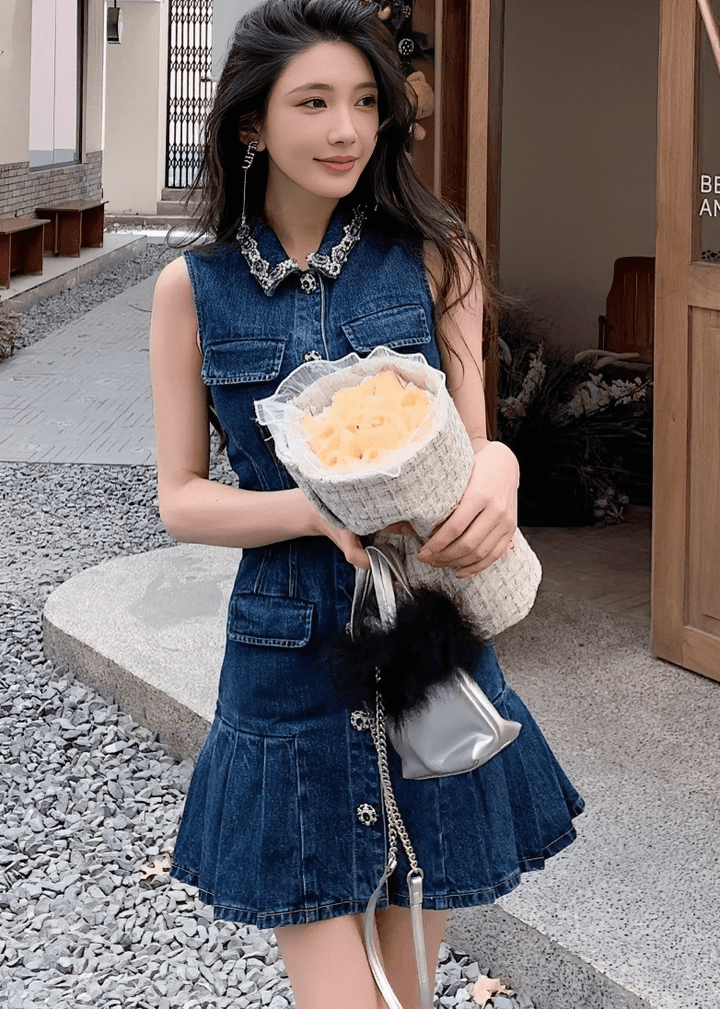 ビジューエンブロイダリープリーツデニムドレス - Vera Lumina