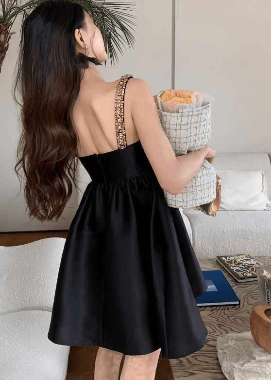 ビジューストラップサテンギャザーフレアドレス - Vera Lumina