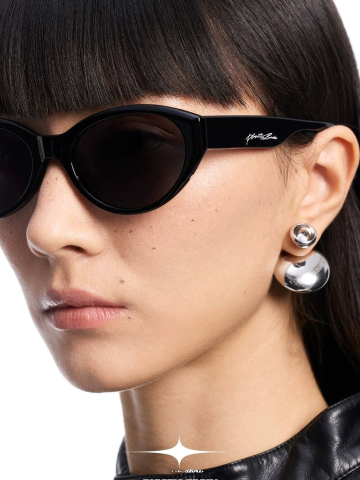 Retro Cat Eye Frame Sunglasses - Vera Lumina