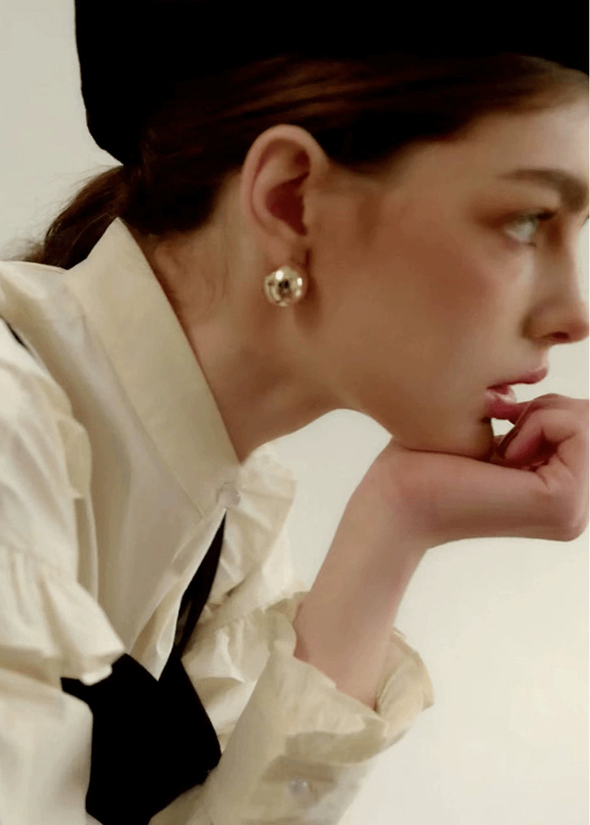 Retro round earring - Vera Lumina