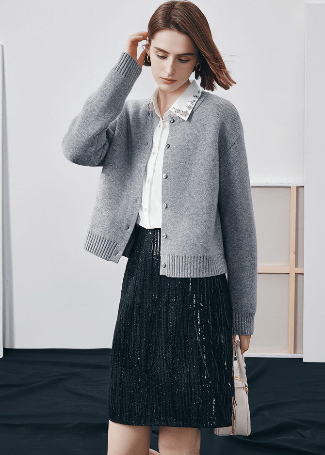 ROUND NECK CASHMERE BLEND CARDIGAN - Vera Lumina
