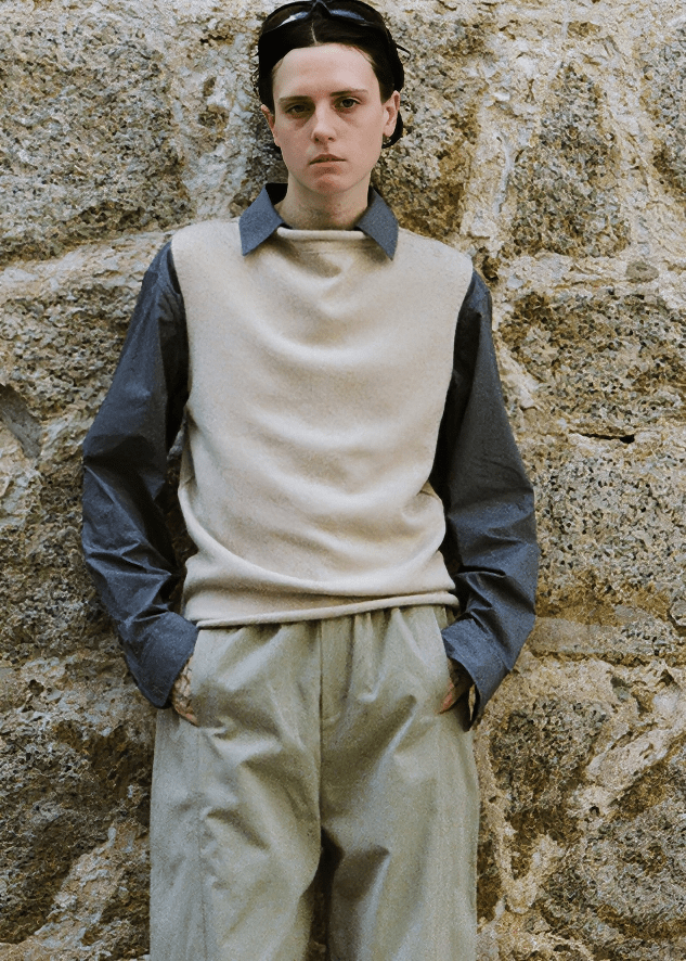 SCULPTURAL KNIT VEST - Vera Lumina