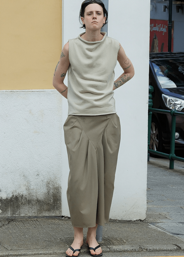 SCULPTURAL KNIT VEST - Vera Lumina