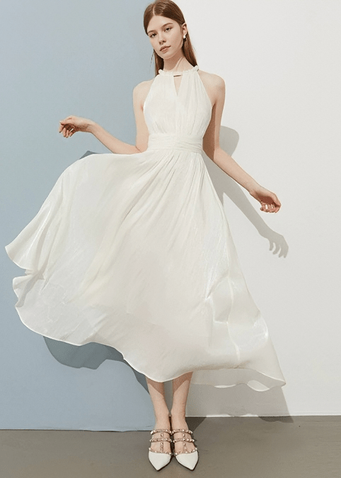 SHIMMER KEYHOLE HALTER DRESS - Vera Lumina
