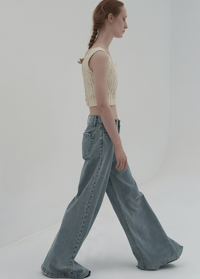 SIDE SEAM STITCH DETAIL WIDE LEG JEANS - Vera Lumina