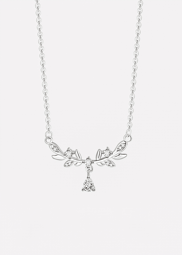 SILVER WHISPERING LEAF VINE NECKLACE - Vera Lumina