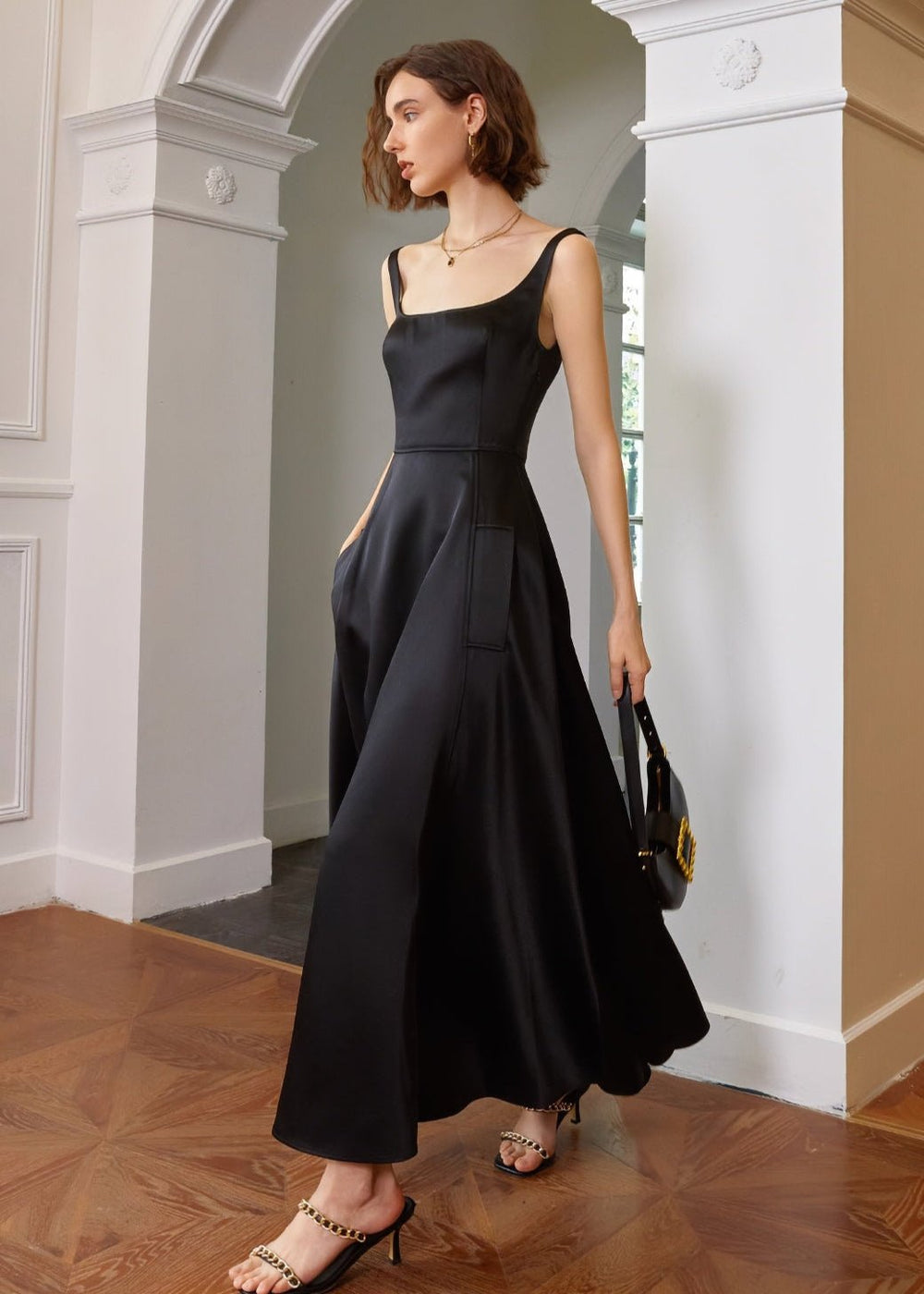 Sleeveless long skirt dress - Vera Lumina