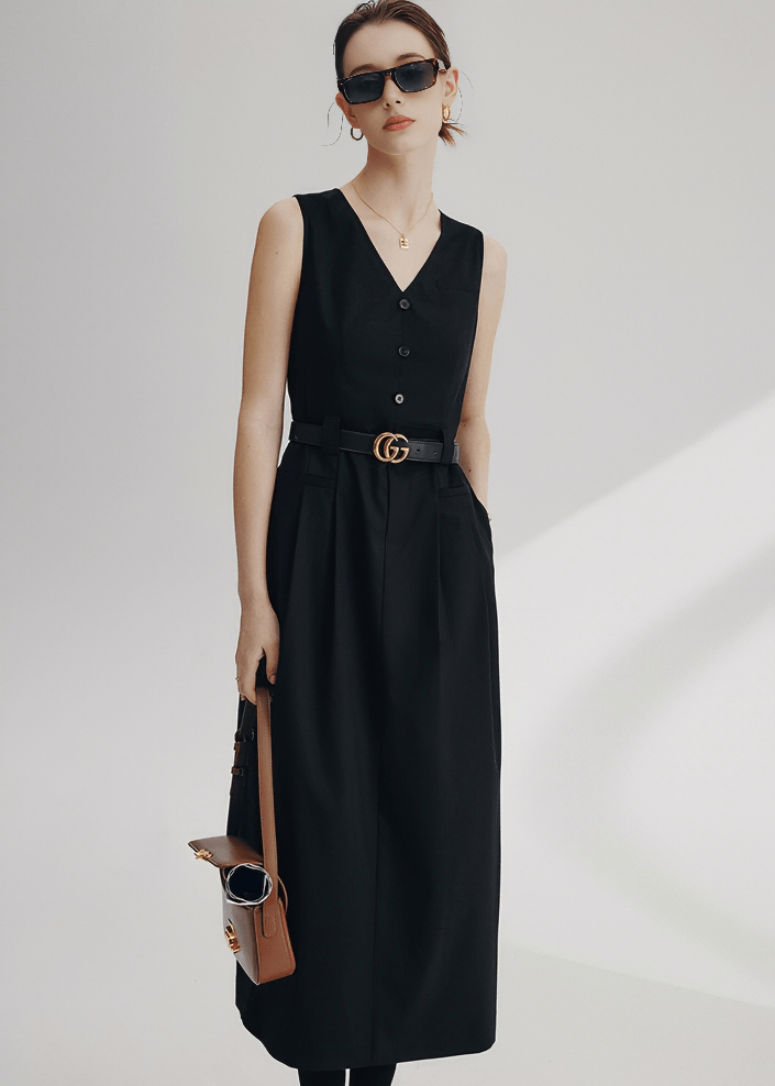 STRUCTURED UTILITY DRESS - Vera Lumina
