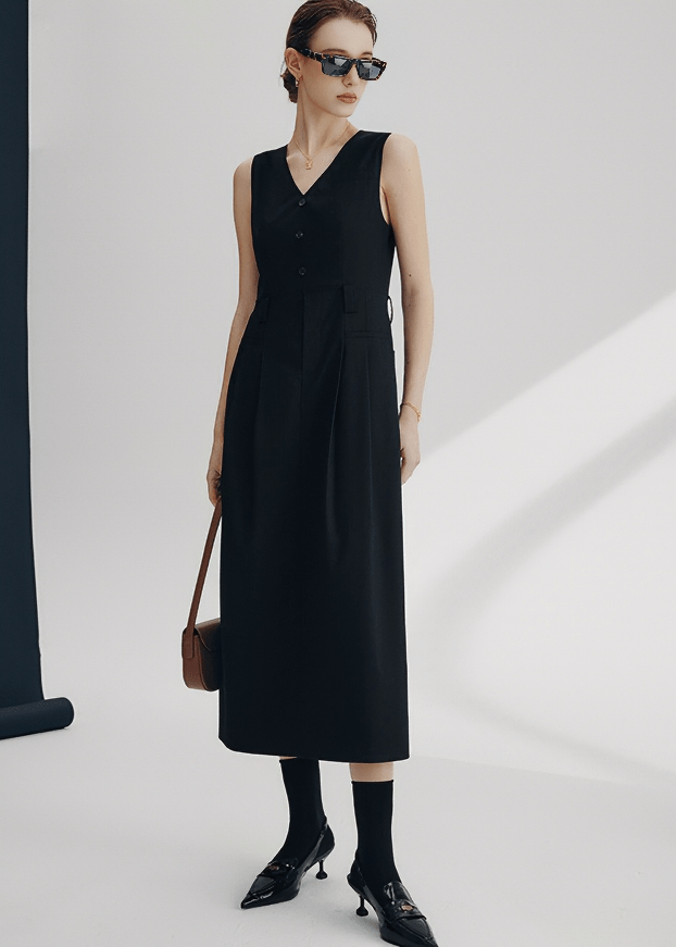 STRUCTURED UTILITY DRESS - Vera Lumina
