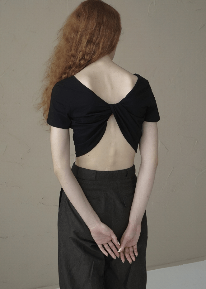 TRUNCATED ESSENTIAL TEE - Vera Lumina
