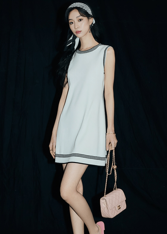 VARSITY TRIM DRESS - Vera Lumina