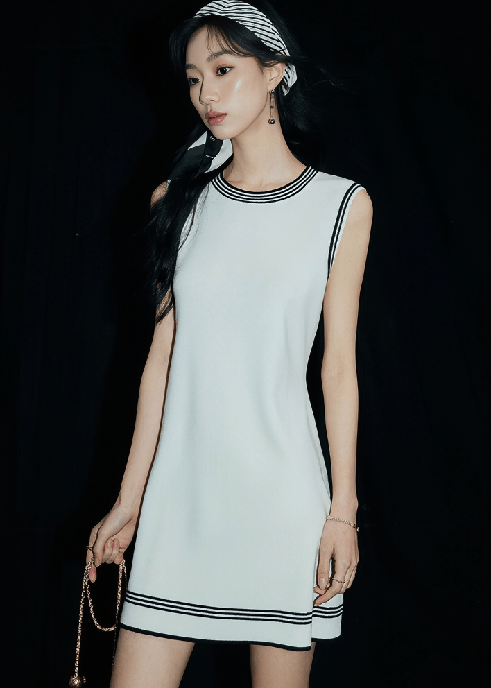 VARSITY TRIM DRESS - Vera Lumina