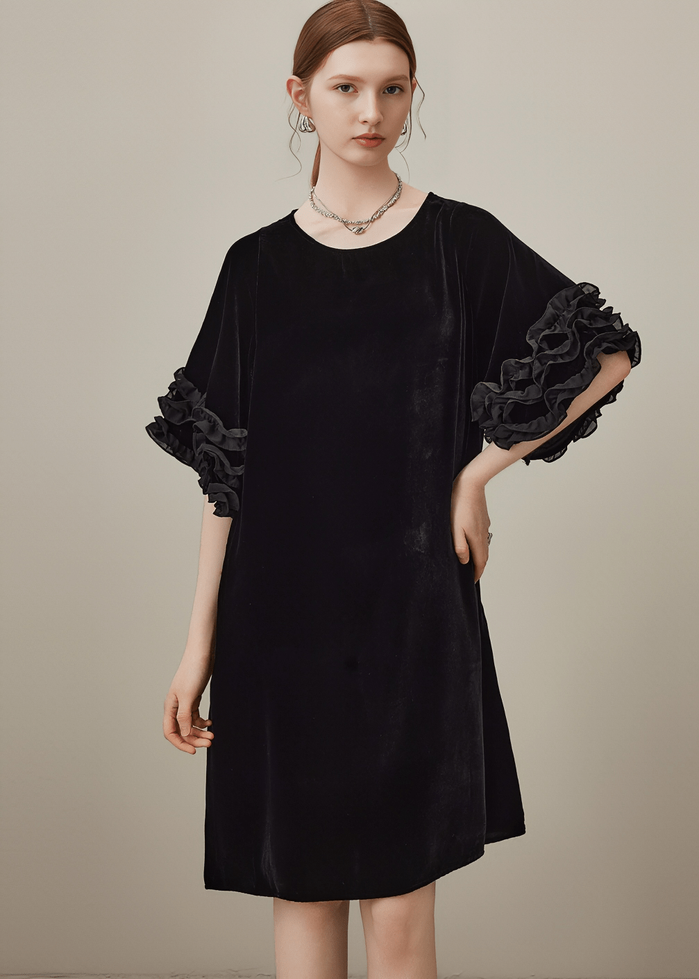 VELVET SCULPTURE SLEEVE DRESS - Vera Lumina