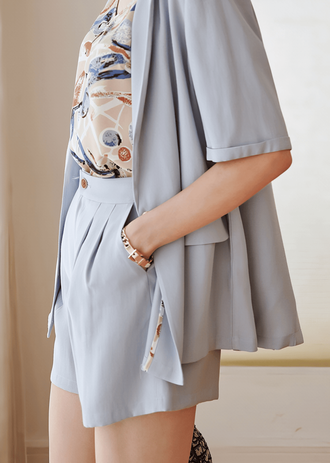 VENETIAN PLEAT SHORTS - Vera Lumina