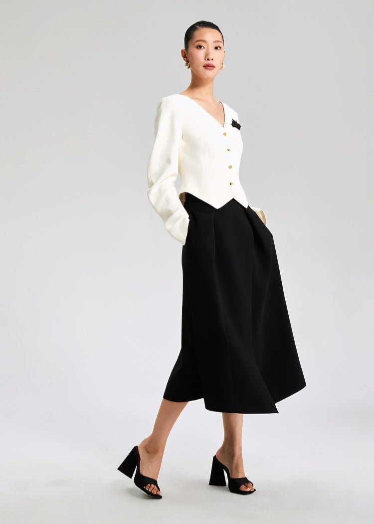 W Black pleated slit Skirt - Vera Lumina