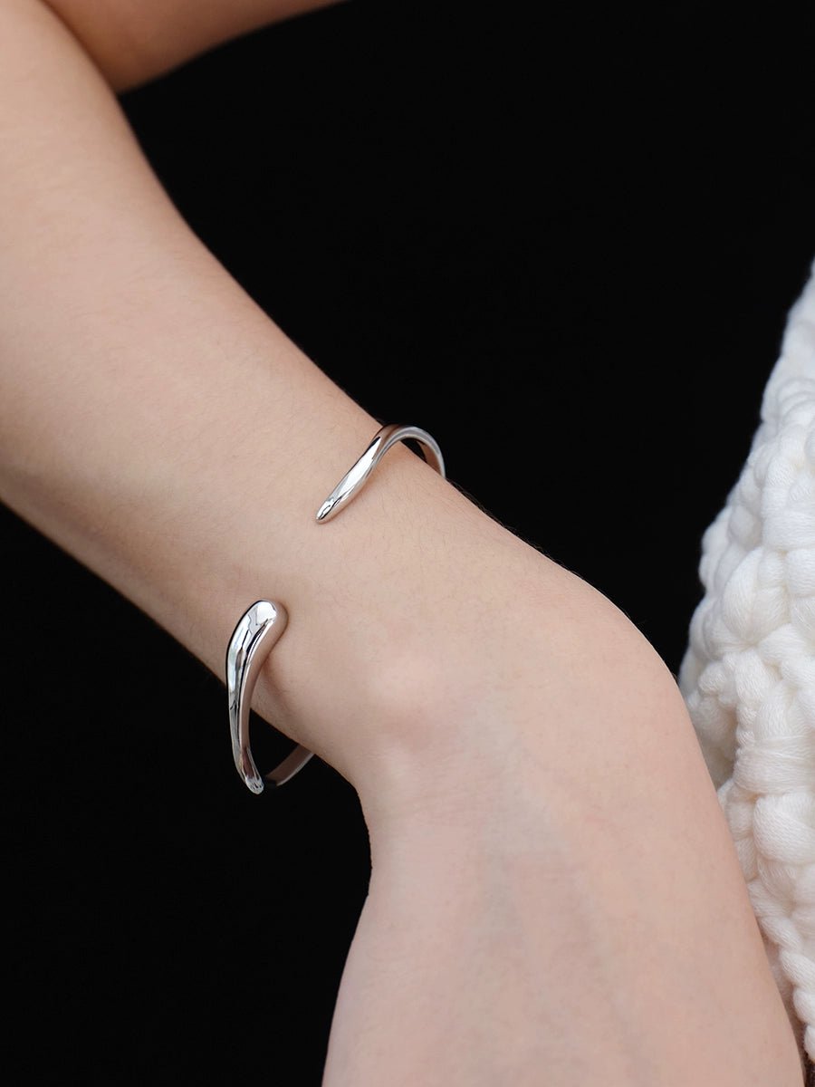 Wave art line bracelet - Vera Lumina