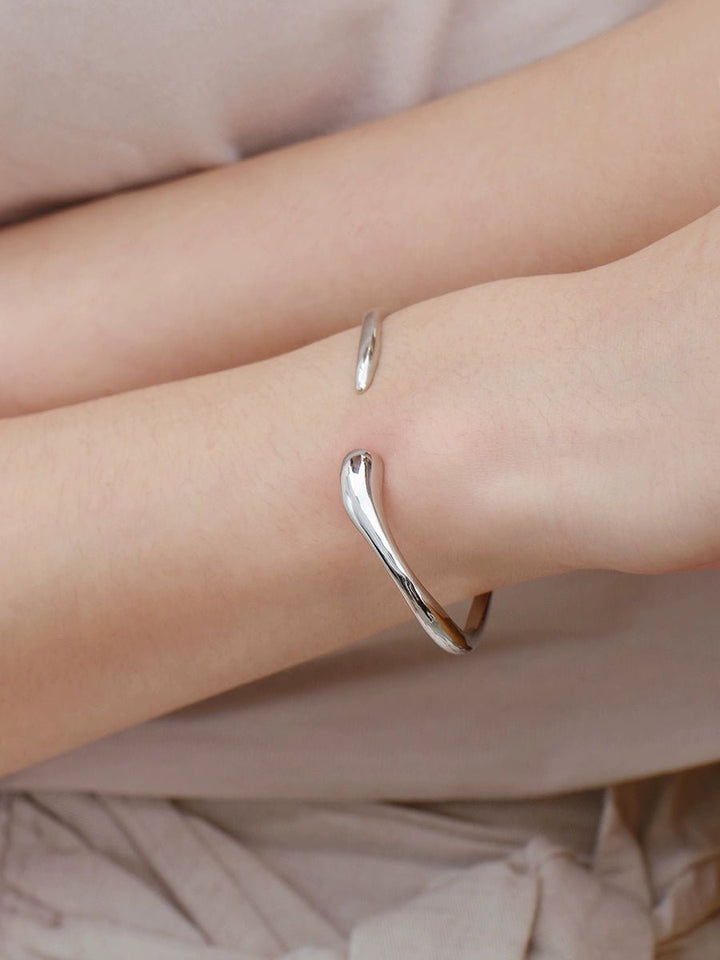 Wave art line bracelet - Vera Lumina